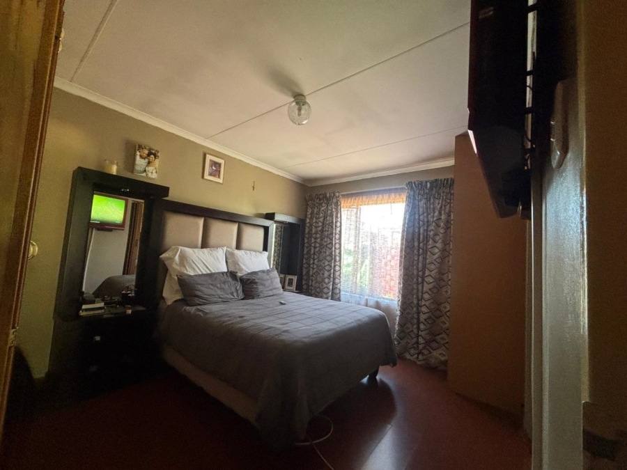 3 Bedroom Property for Sale in Vista Park Free State